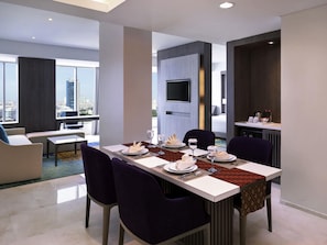 Executive Suite, 1 King Bed
