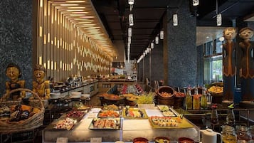 Daily buffet breakfast (IDR 332750 per person)