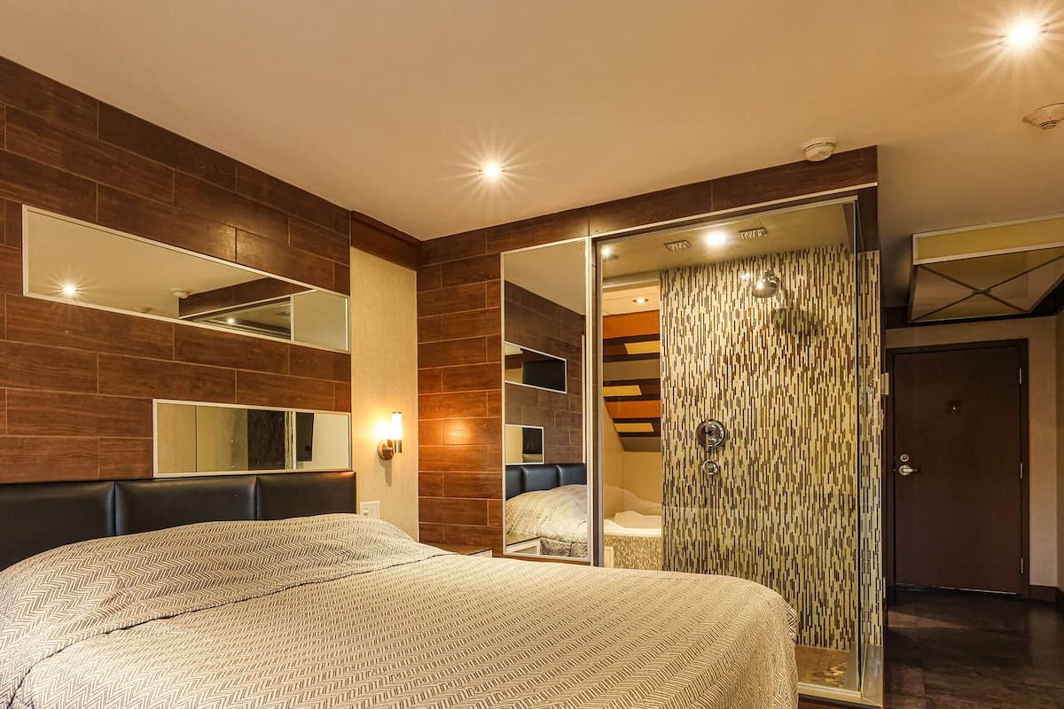Deluxe Room | Free WiFi
