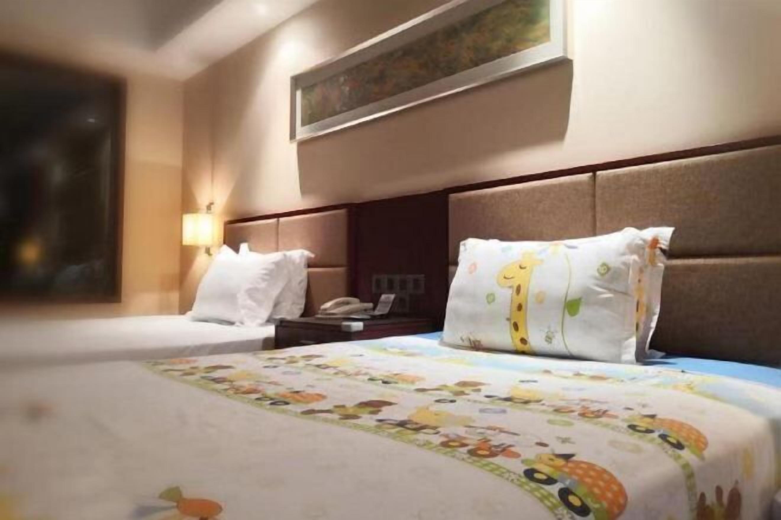 Barnsängar, internet och väckarklockor