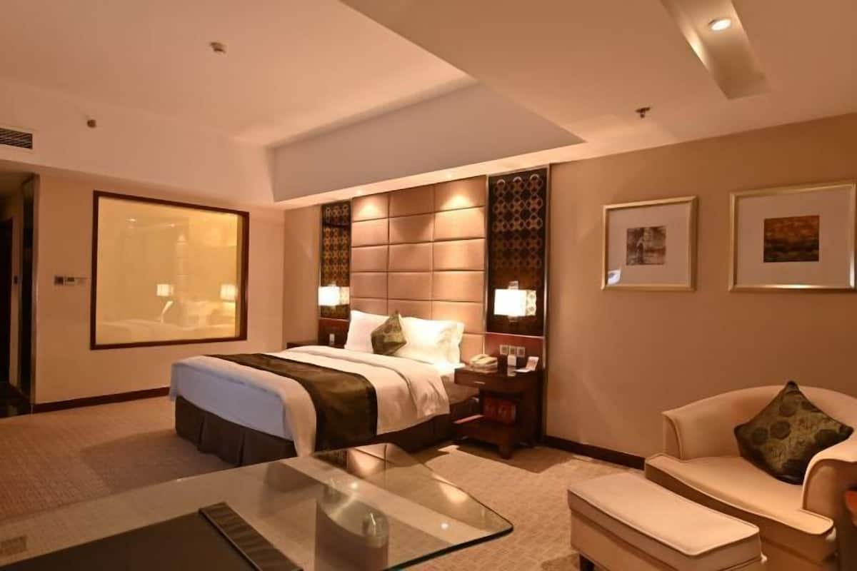 Baby-/barnesenge, internet, vækkeur