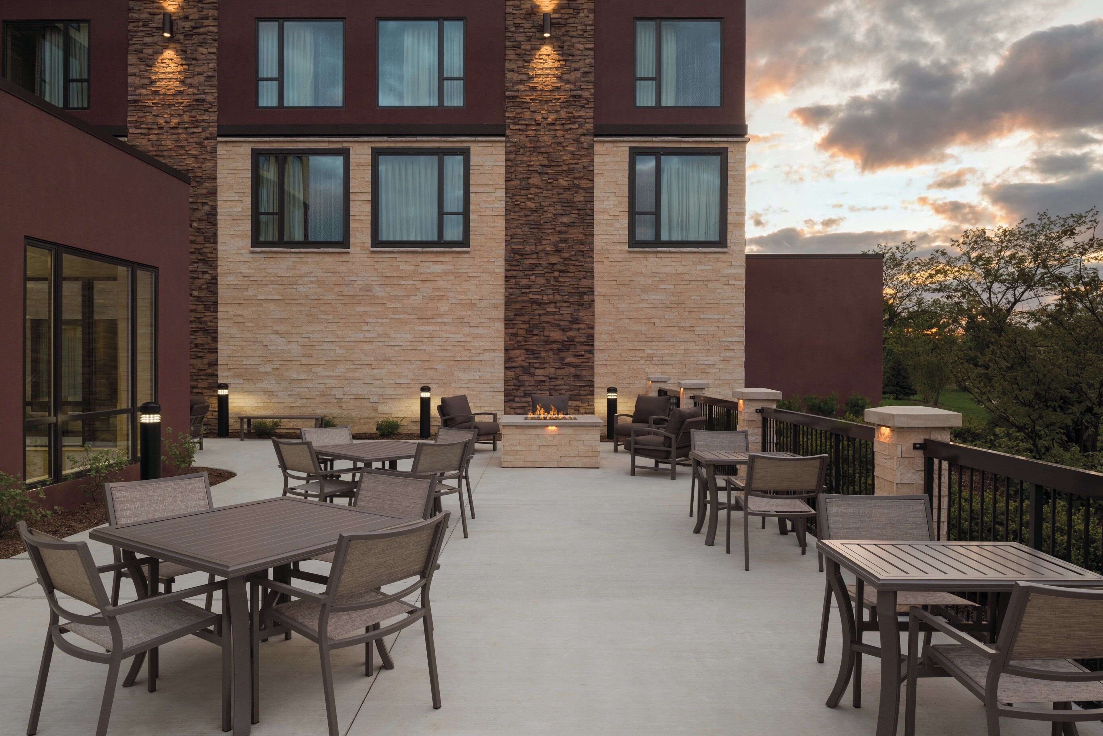 Photo - Holiday Inn Chicago - Schaumburg by IHG