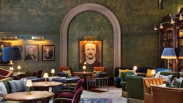 Ofrece desayunos, almuerzos y cenas