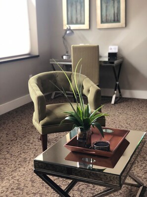 奢華套房 | 高級寢具、獨特裝潢、布置獨特、熨斗/熨衣板