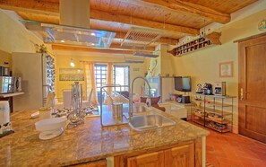 Villa, 1 Bedroom, Private Pool (Villa Margherita) | Private kitchen