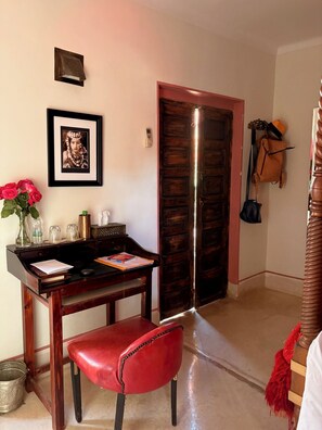 Habitación doble Deluxe (The Mariam Deluxe Double) | Área de sala de estar