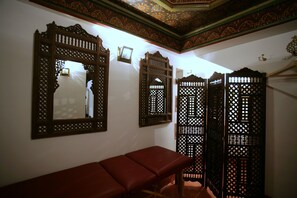 Badstue, tyrkisk bad/hamam, kroppsbehandlinger og dypvevsmassasje