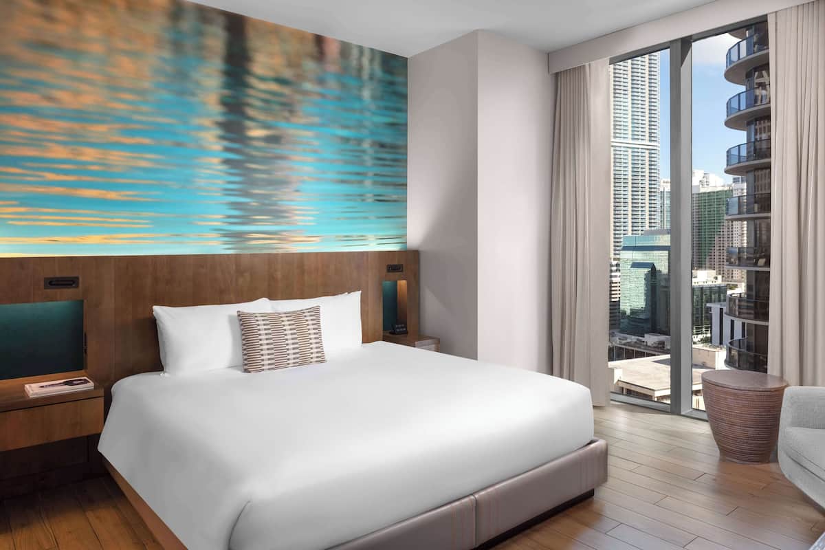 Jr. Residence Suite | Premium bedding, minibar, in-room safe, soundproofing