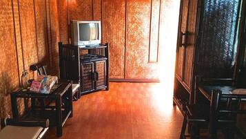 Twin Room | Free WiFi