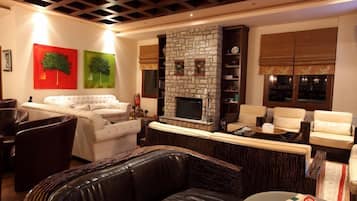 Bar lounge