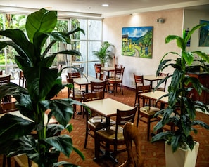 Restaurant - Metrotel Express (San Pedro Sula)