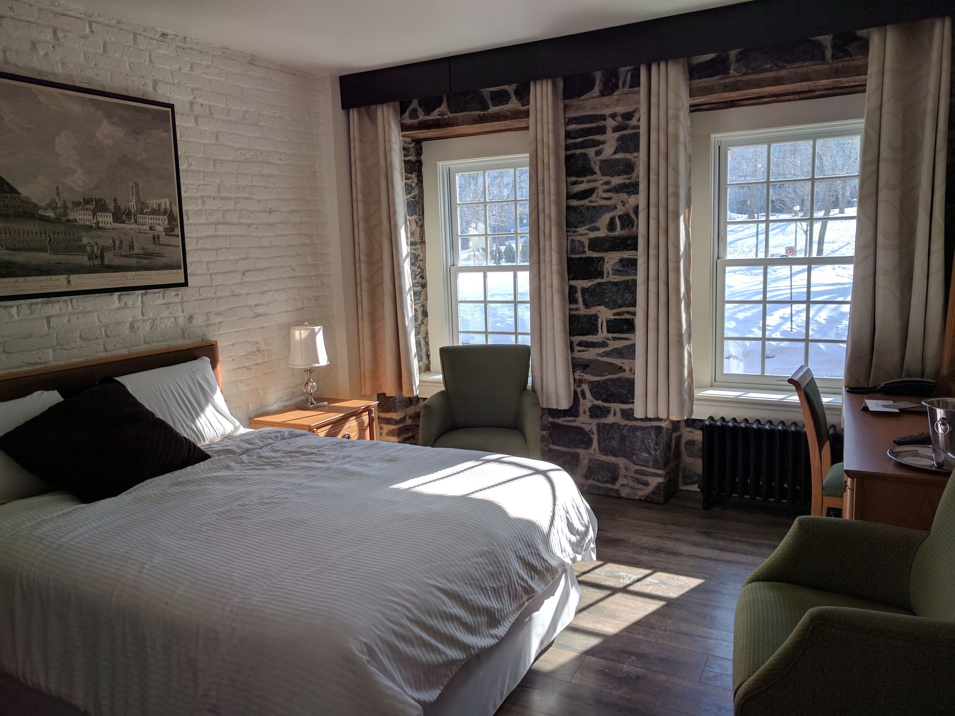 double room, 1 queen bed, park view | desk, blackout curtains, iron/ironing board, free wifi