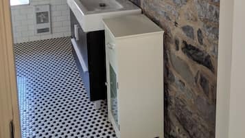雙人房, 1 張加大雙人床, 公園景觀 | 浴室 | 免費盥洗用品、吹風機、毛巾