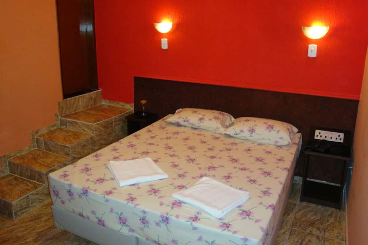 In-room safe, desk, iron/ironing board, free WiFi
