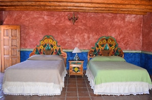 Chambre Double | Décoration personnalisée, bureau