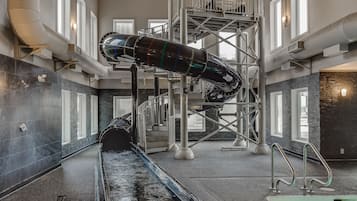 Una piscina techada