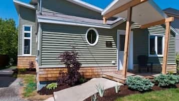 Executive House, 3 Bedrooms | Exterior