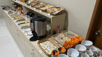 Desayuno continental incluido todos los días