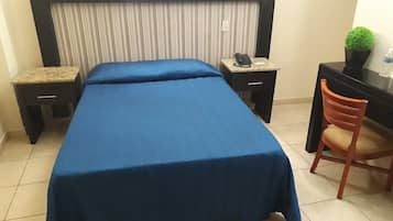 Blackout curtains, free WiFi