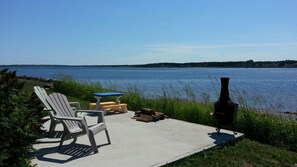 BBQ/picnic area - Beach House Comfort (Cocagne)