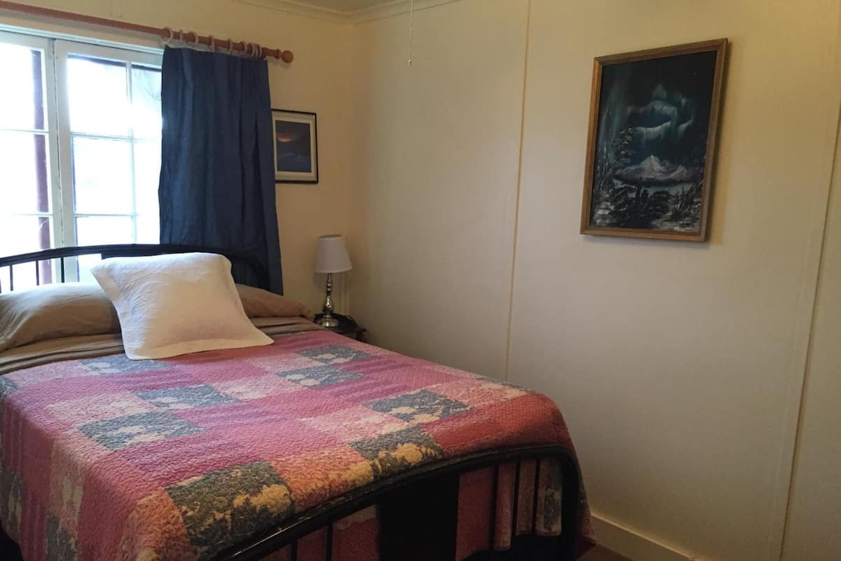 Economy Single Room, 1 Katil Bujang (Single), Shared Bathroom, Resort View | Wi-fi percuma, cadar katil 