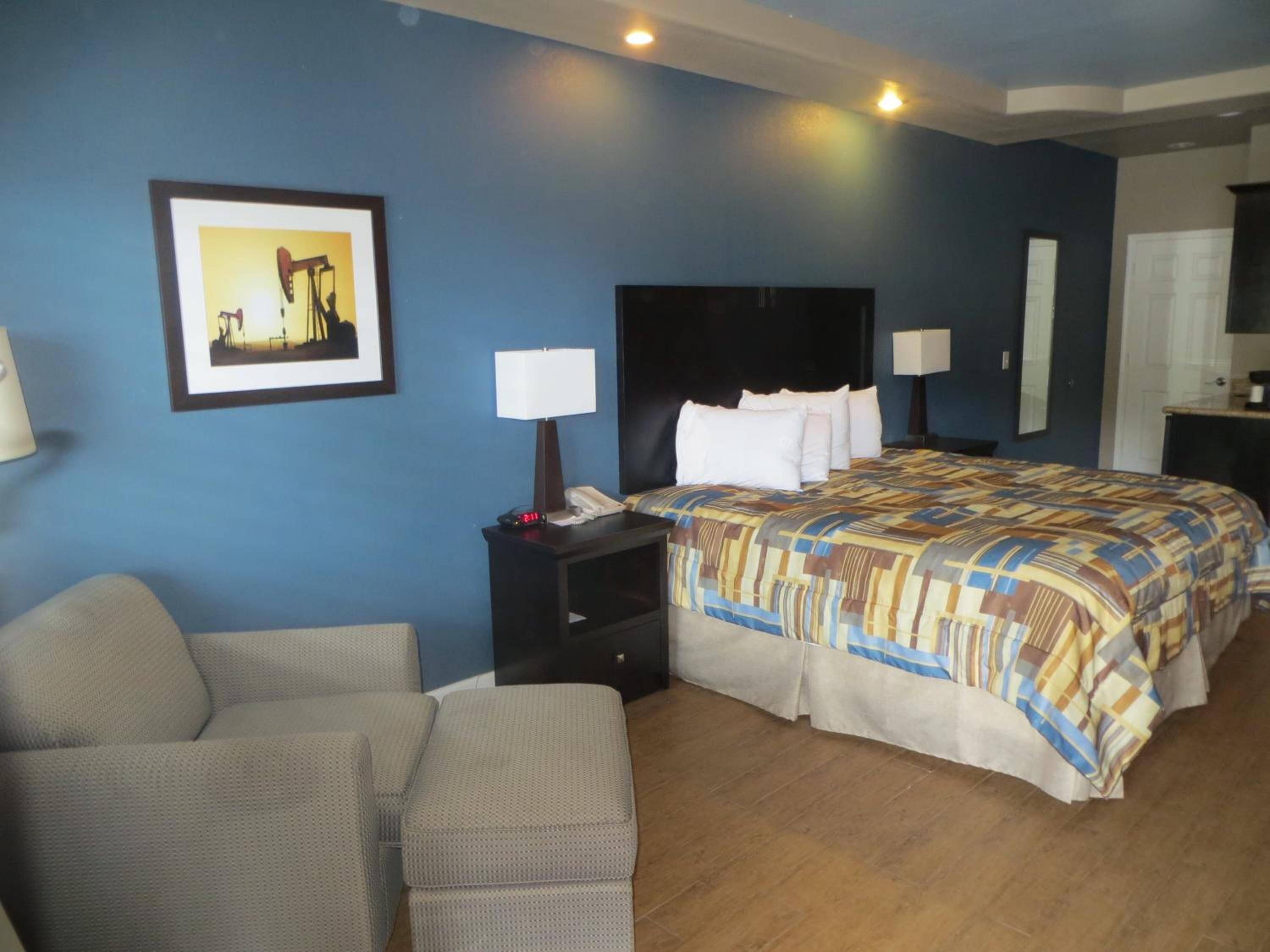 1 bedroom, desk, iron/ironing board, free wired internet