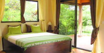 Classic Quadruple Room, Terrace, Garden View | Premium bedding, individually decorated, individually furnished