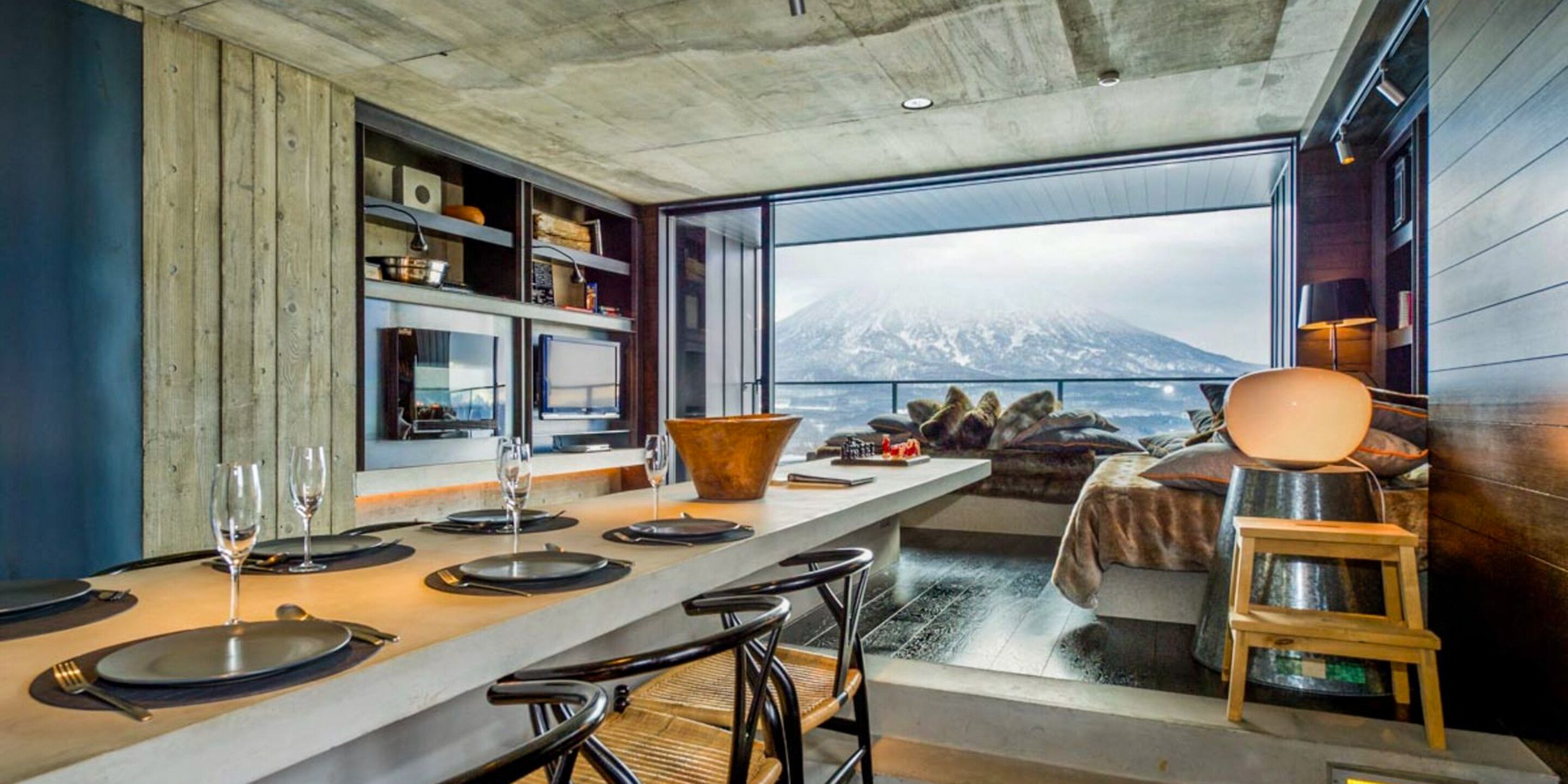 Luxury Suite, 3 Bedrooms | In-room dining