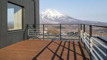 Luxury Penthouse, 3 Bedrooms | Terrace/patio