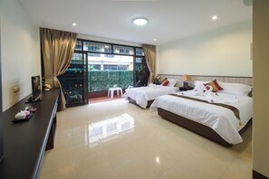 Family Suite, 1 Bedroom, Kitchenette, Ground Floor - The SR Residence (Patong)
