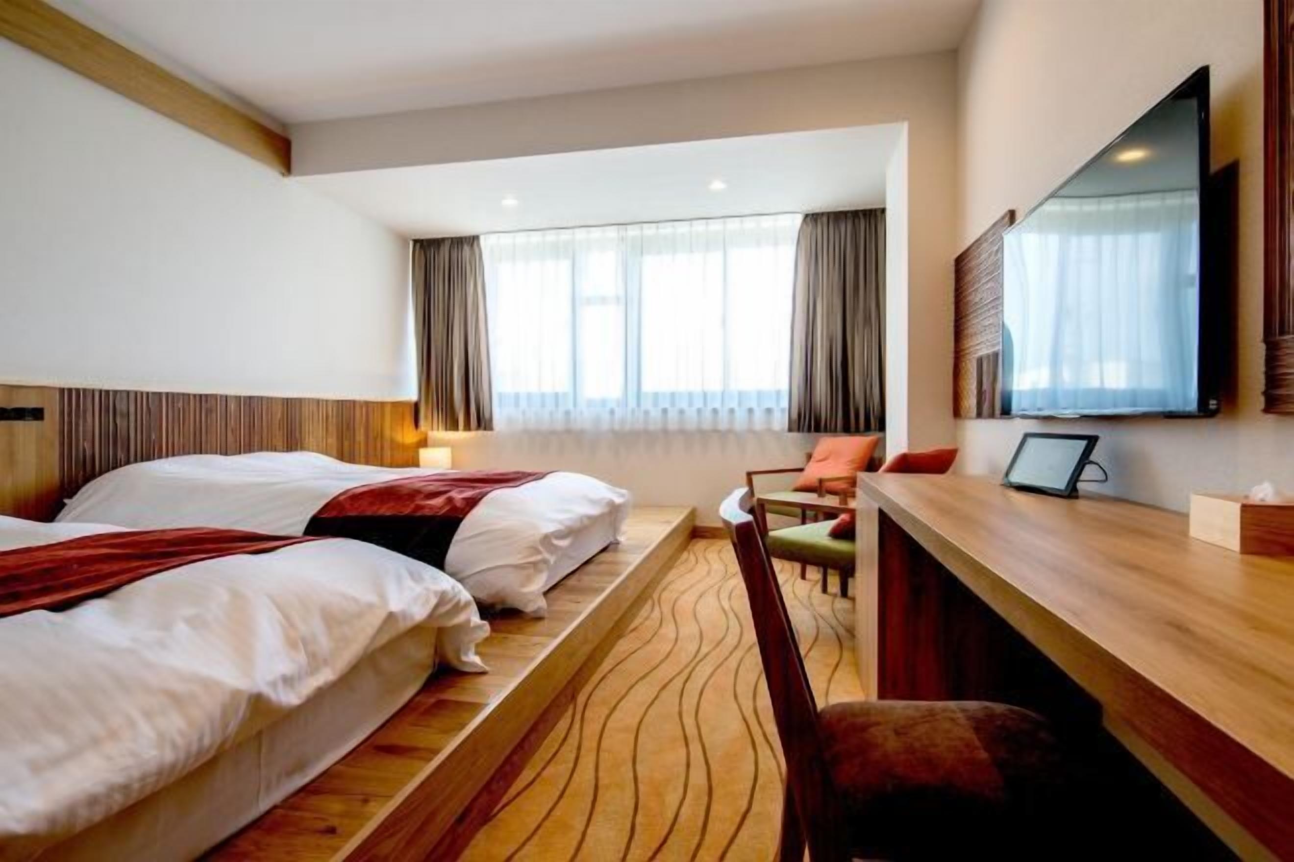 In-room safe, free WiFi