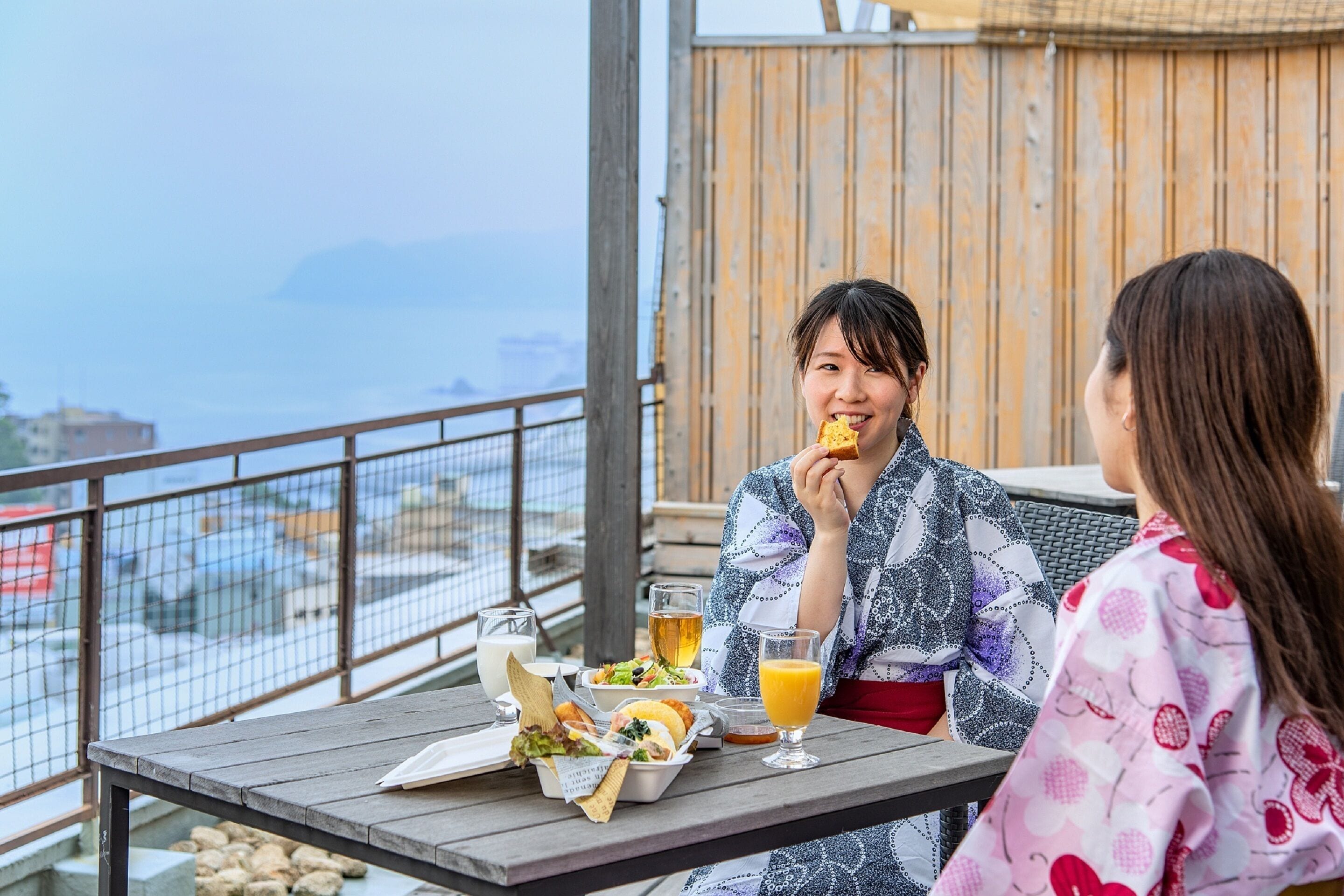 朝食