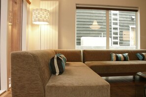 Villa (8 person)