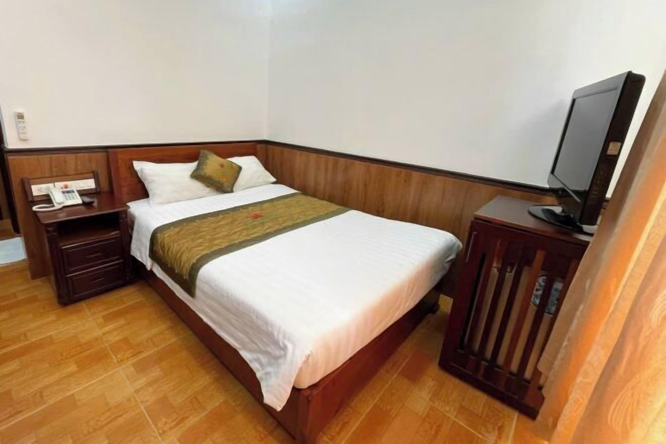 迷你吧、客房内保险箱、免费 WiFi