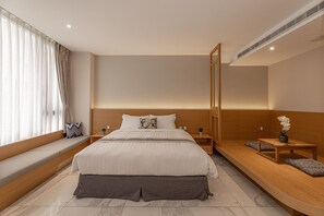 Double Room with City View | Desk, laptop workspace, blackout drapes, soundproofing - Sun Moon Lake Apollo Resort Hotel (Yuchi)