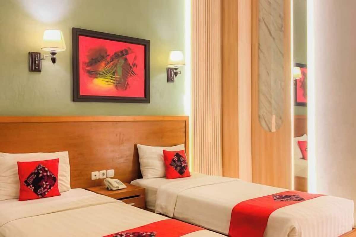 Premium bedding, desk, free WiFi, bed sheets