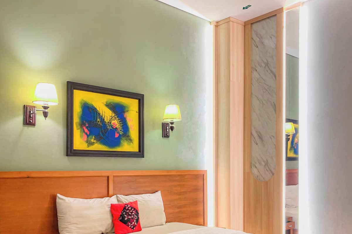 Superior Double Room | Premium bedding, desk, free WiFi, bed sheets