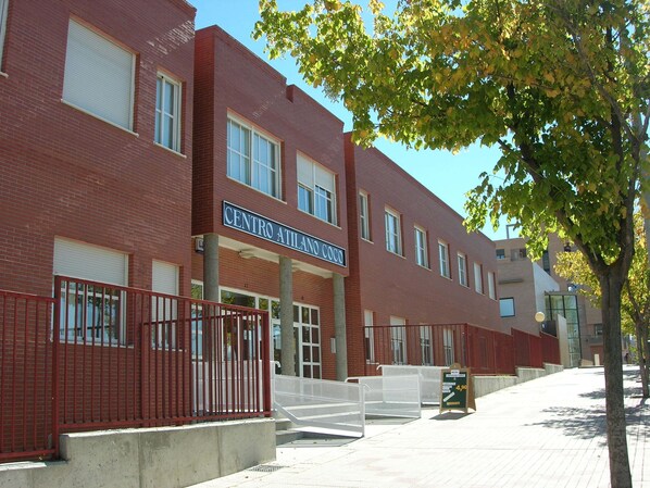 Exterior - Residencia universitaria Atilano Coco (Salamanca)