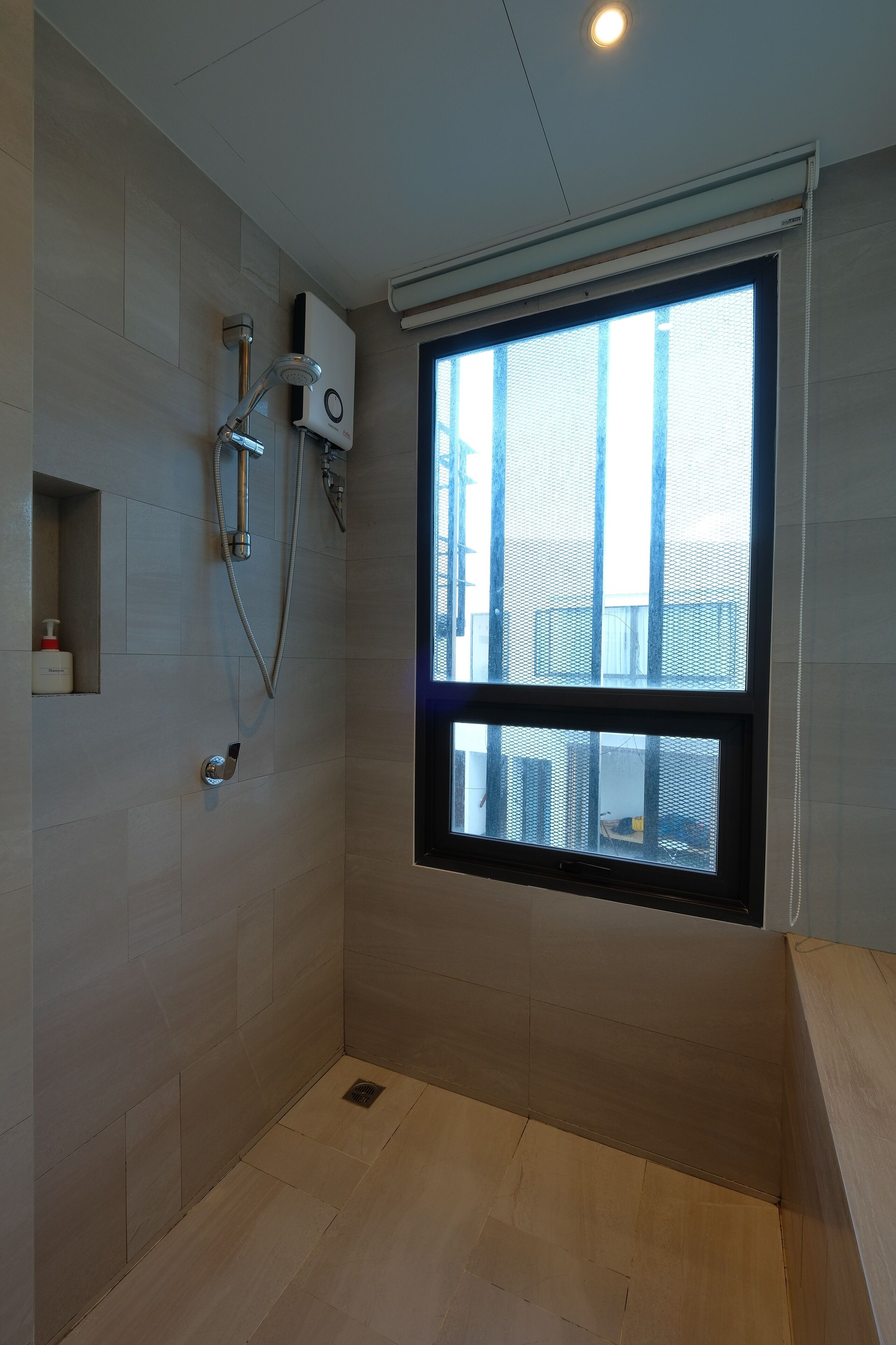 standard twin room, 2 single beds | bathroom | shower, free toiletries, hair dryer, bathrobes