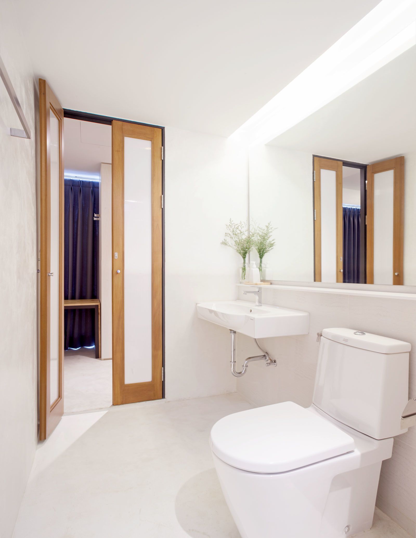 family d | bathroom | shower, free toiletries, hair dryer, bathrobes