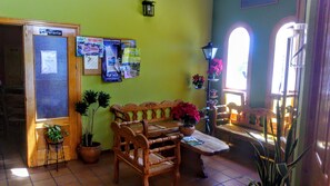 Lobby sitting area - Hotel Rural Familiar Almirez-Alpujarra (Laujar de Andarax)