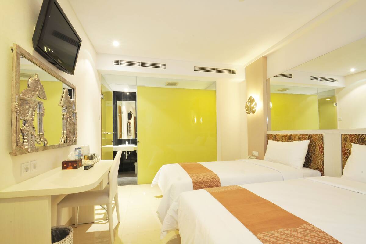 Chambre supérieure avec lits jumeaux, 2 lits jumeaux, non-fumeur | Literie de qualité, coffre-fort, accès au Wi-Fi (inclus), décor unique