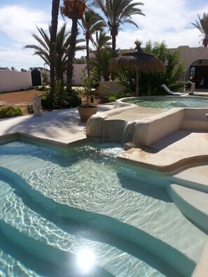 Outdoor pool - Menzelcaja (Aghir)