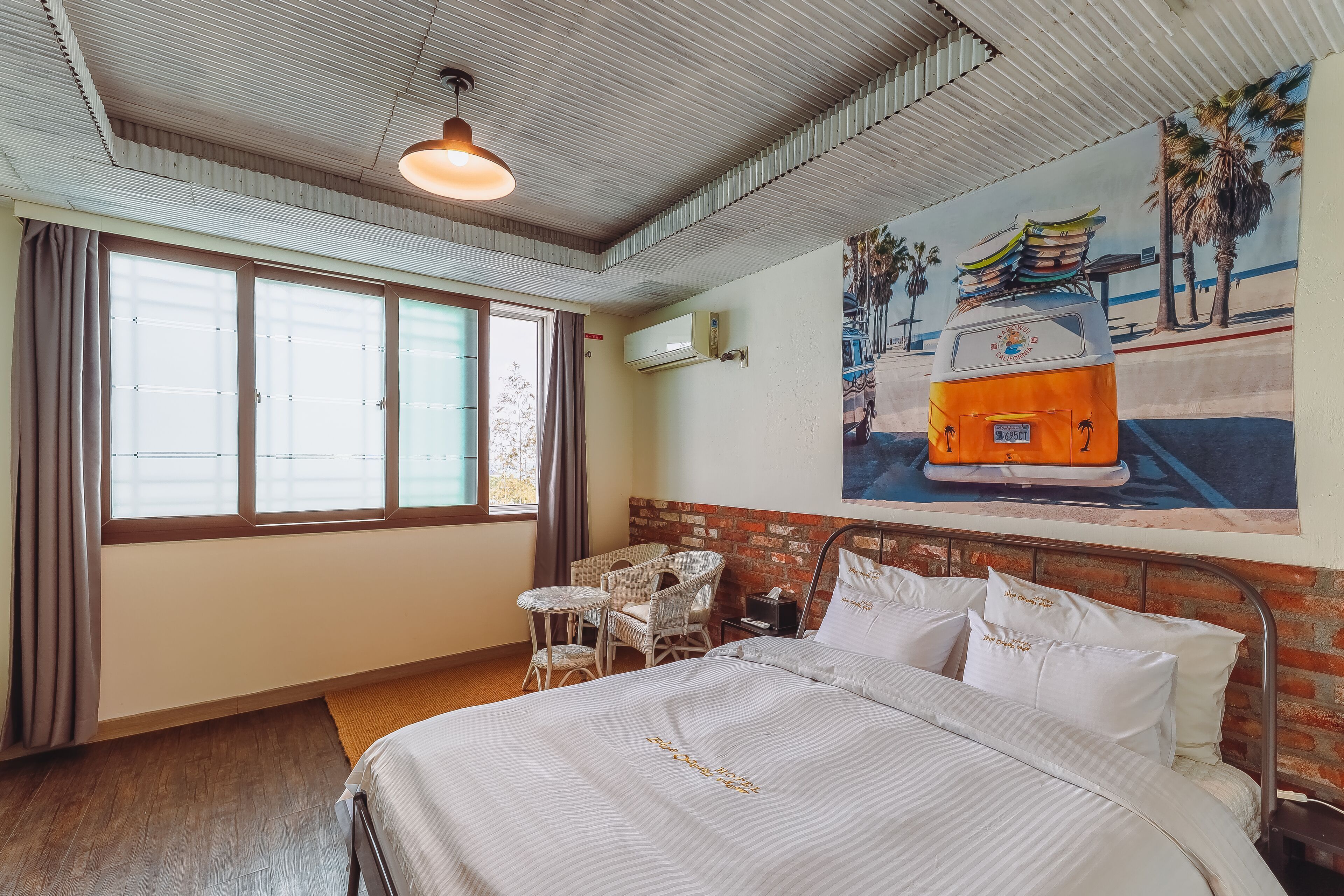 Soundproofing, free WiFi, bed sheets, wheelchair access