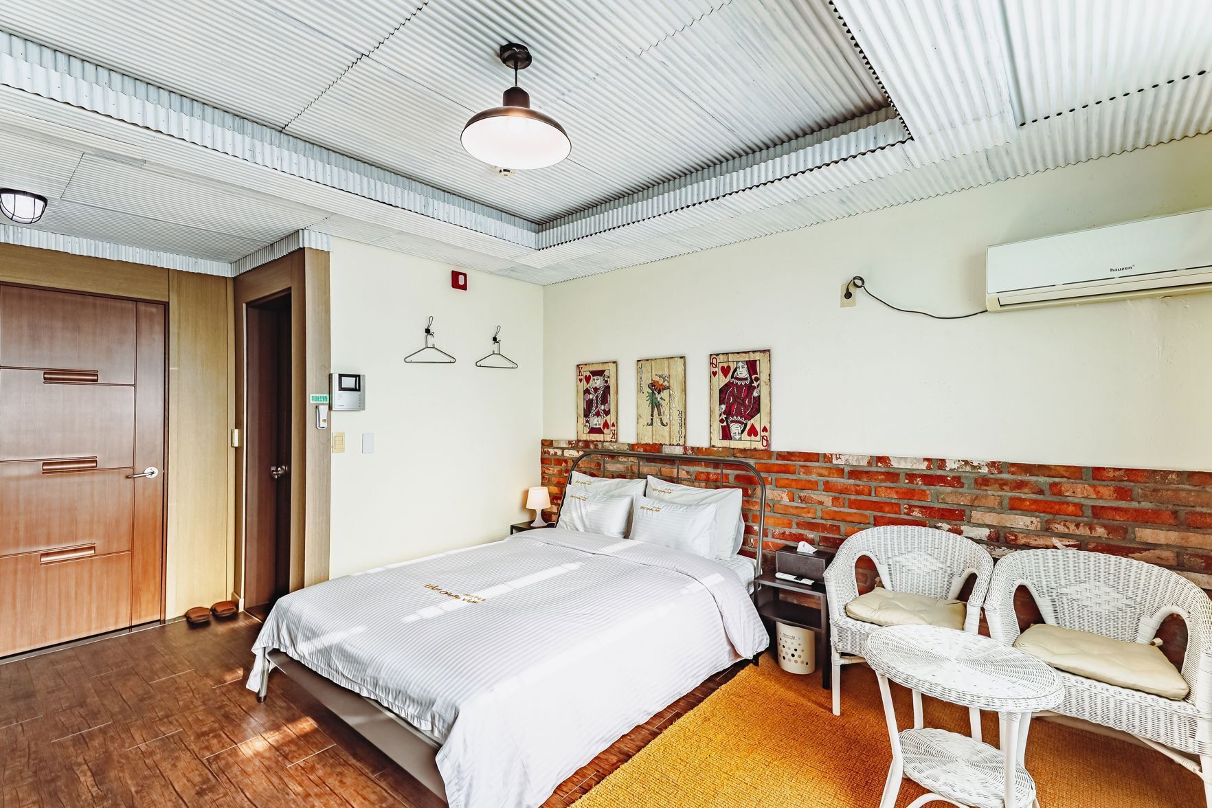 Soundproofing, free WiFi, bed sheets, wheelchair access