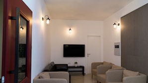 Lobby sitting area - Ben Hillel Boutique Hotel (Jerusalem)