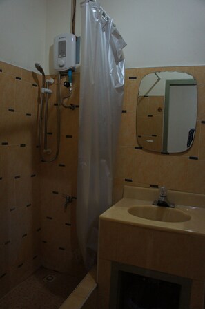 淋浴設備、免費梳洗用品、提供毛巾