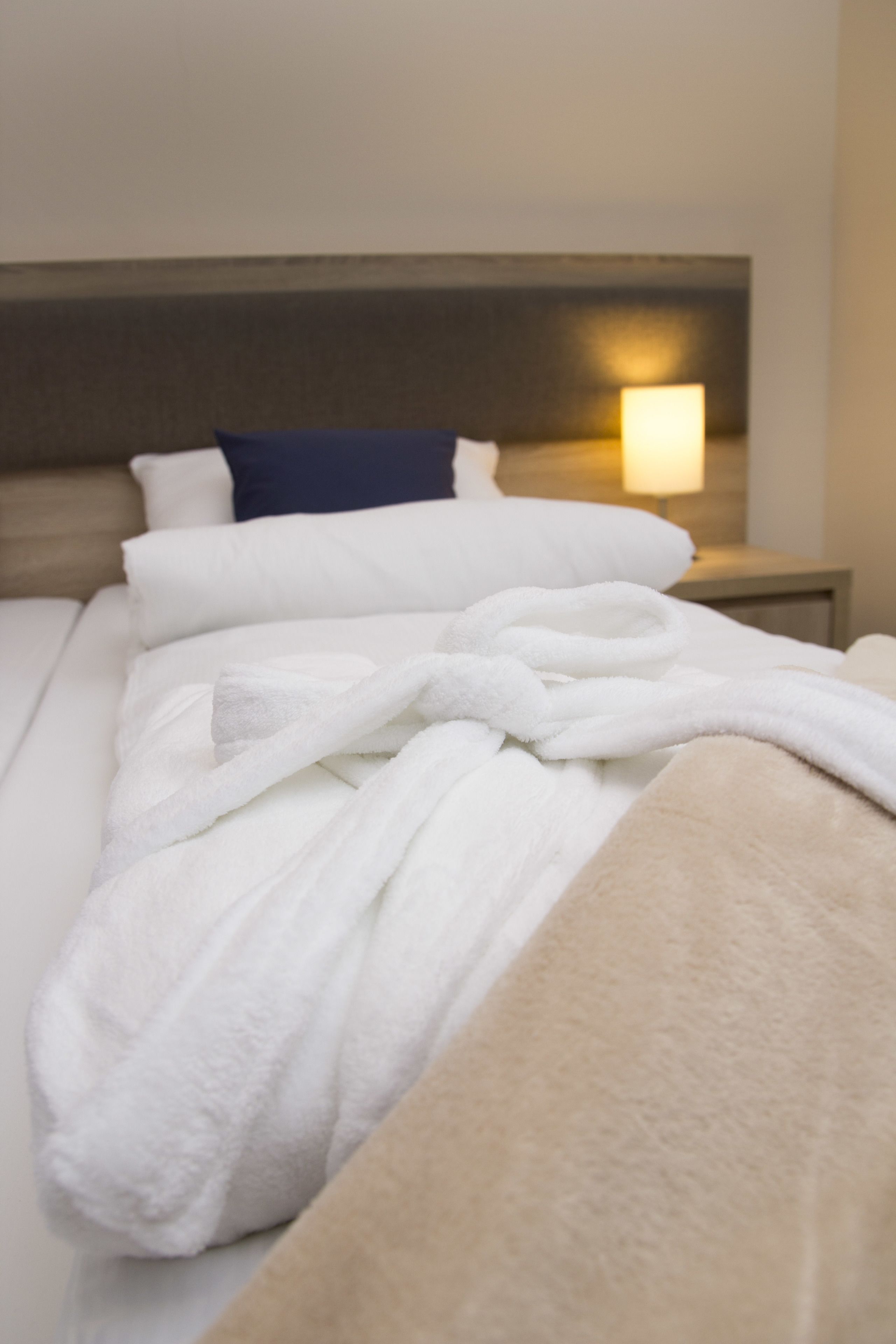 premium bedding, minibar, desk, blackout curtains