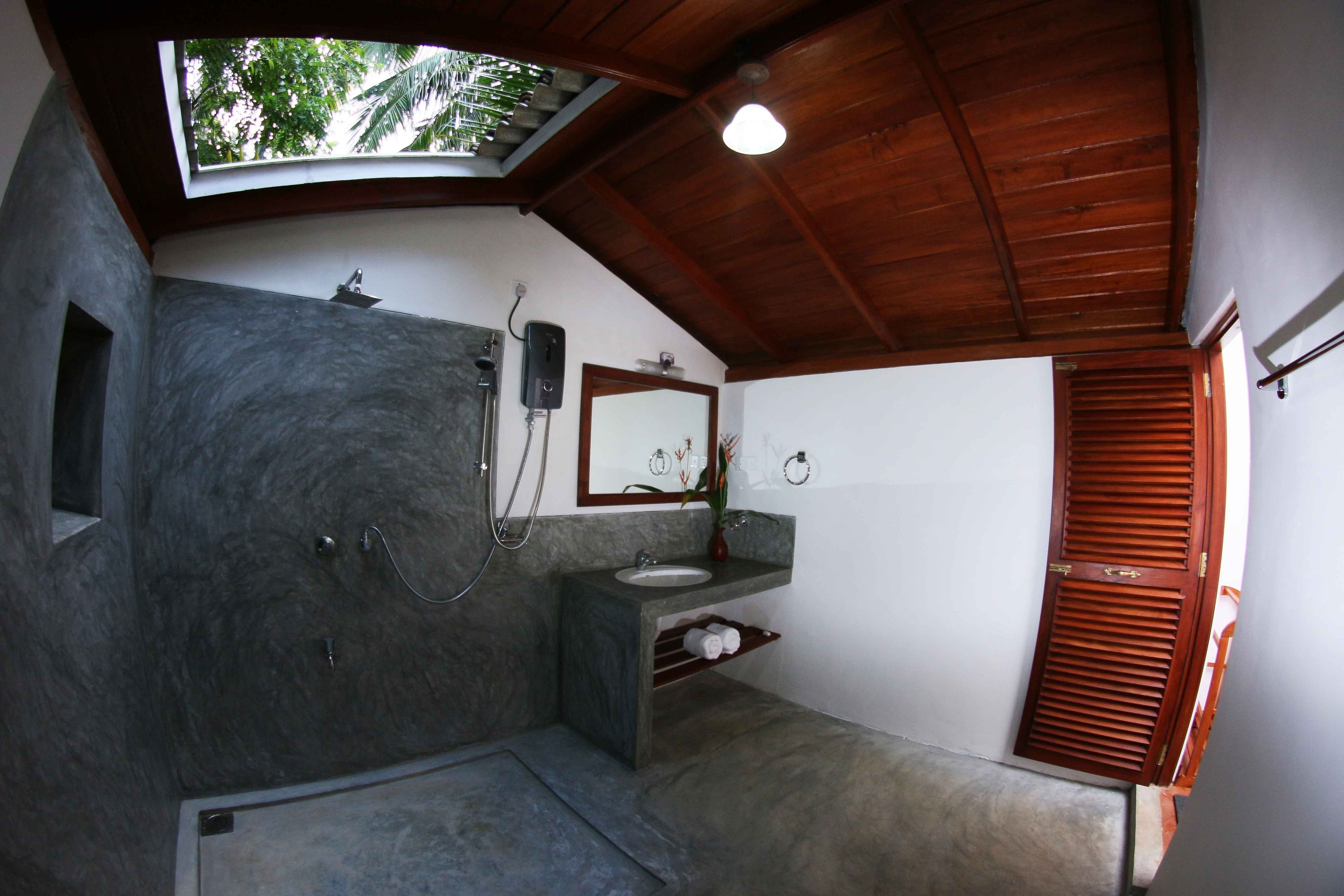 Standard Villa, 3 Bedrooms | Bathroom shower