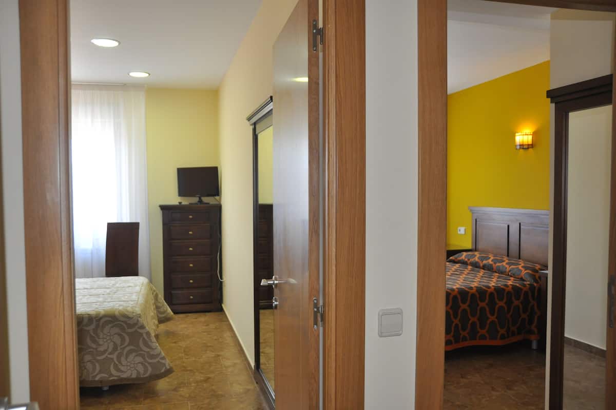 Triple Room | Blackout drapes, rollaway beds (surcharge), WiFi (free)